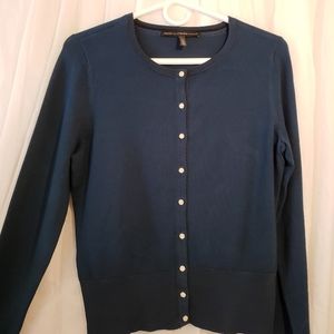 WHITE HOUSE BLACK MARKET BLUE SWEATER SIZE M